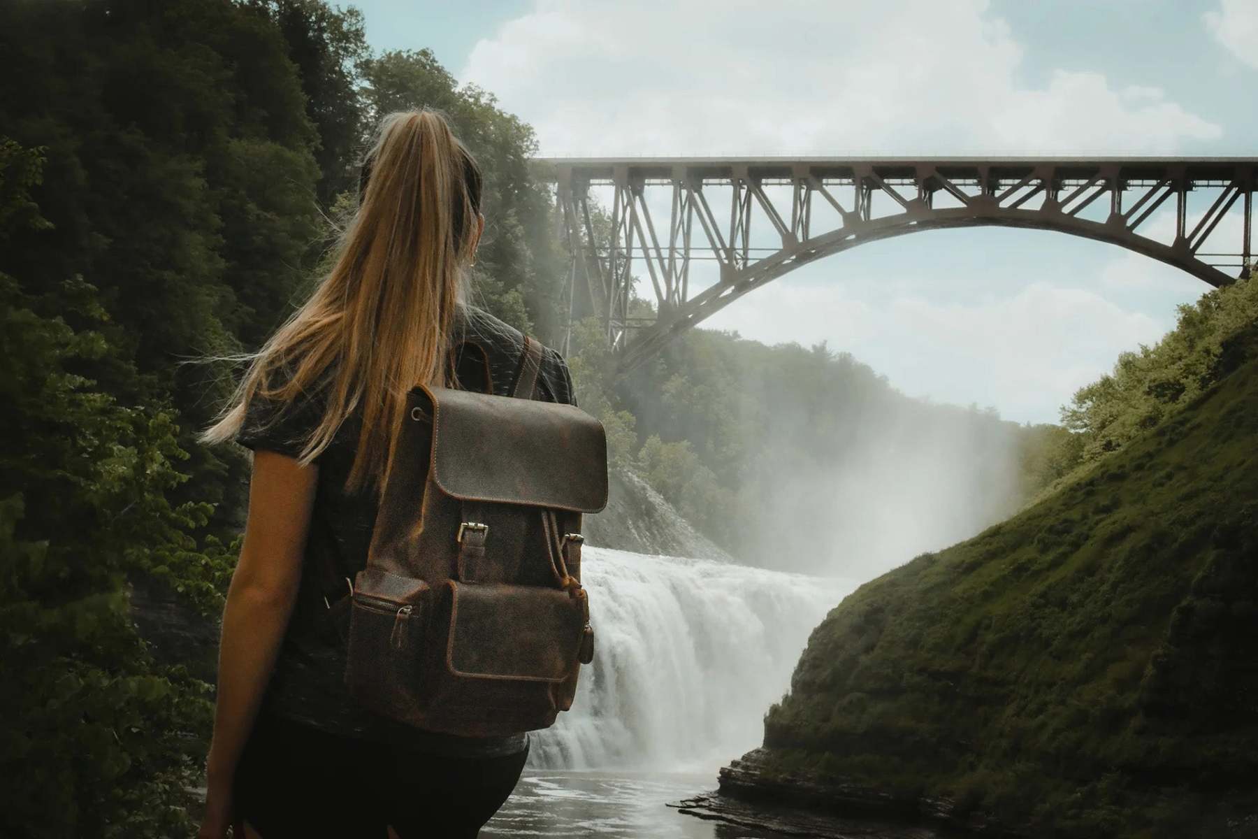 This is a picture about Deepkee Leather Studio -DEEPKEELEATHERTheHagenLeatherVintageBackpackG240