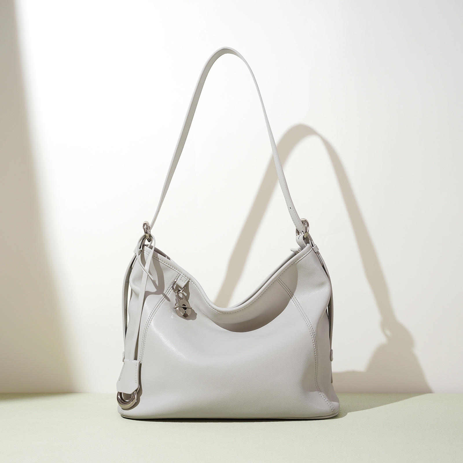 DEPPKEE 大容量おしゃれ優雅女包 F9875B 號