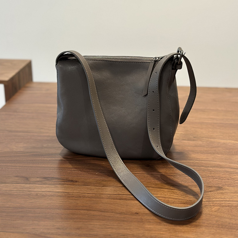 DEEPKEE 自然な風合い植鞣牛皮斜挎包23018 號