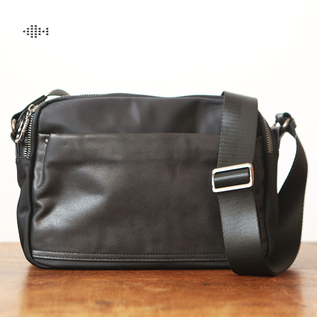 DEEPKEE尼龍配皮男式斜背包LB667號