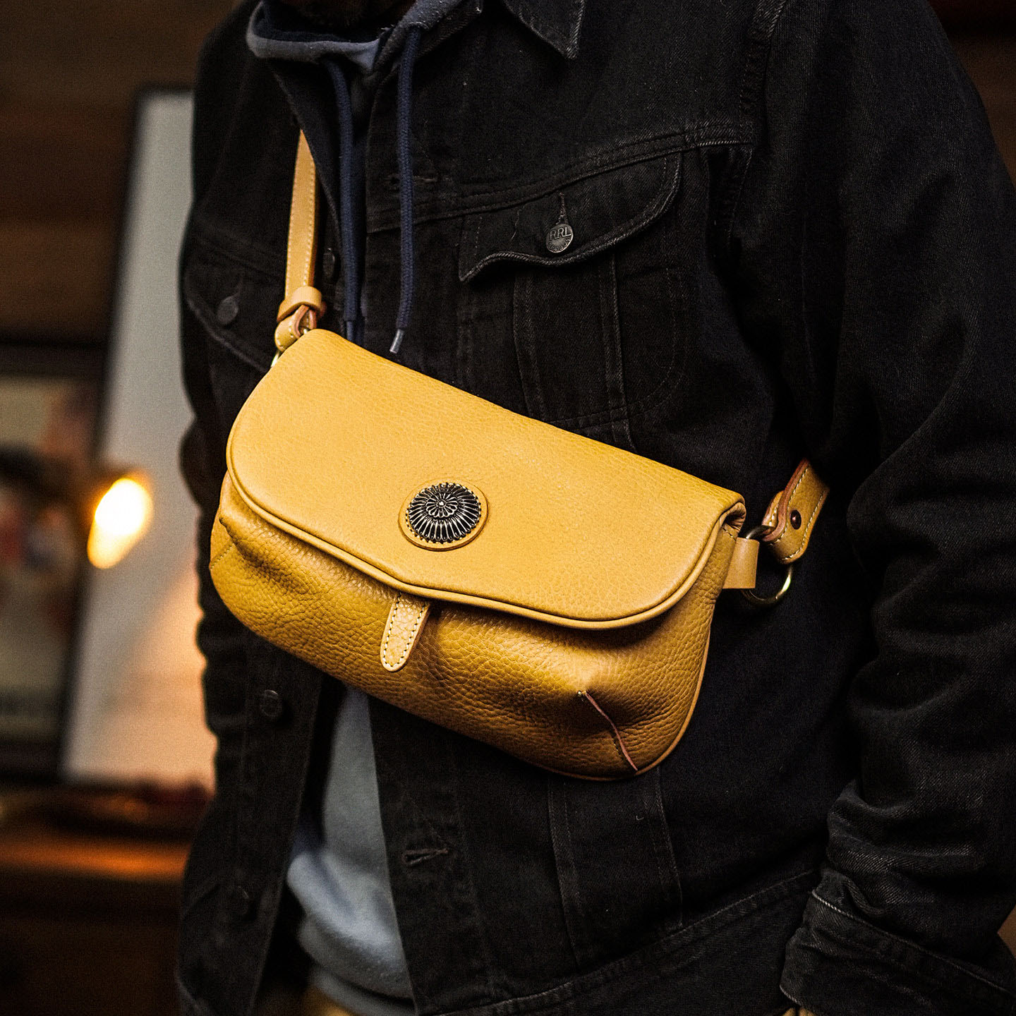 日韓休閒風真皮氣質斜背包LB8338號