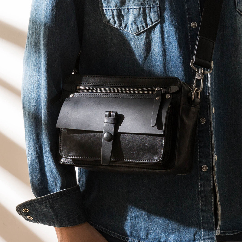 DEEPKEE眞皮男女同款斜背包8122號