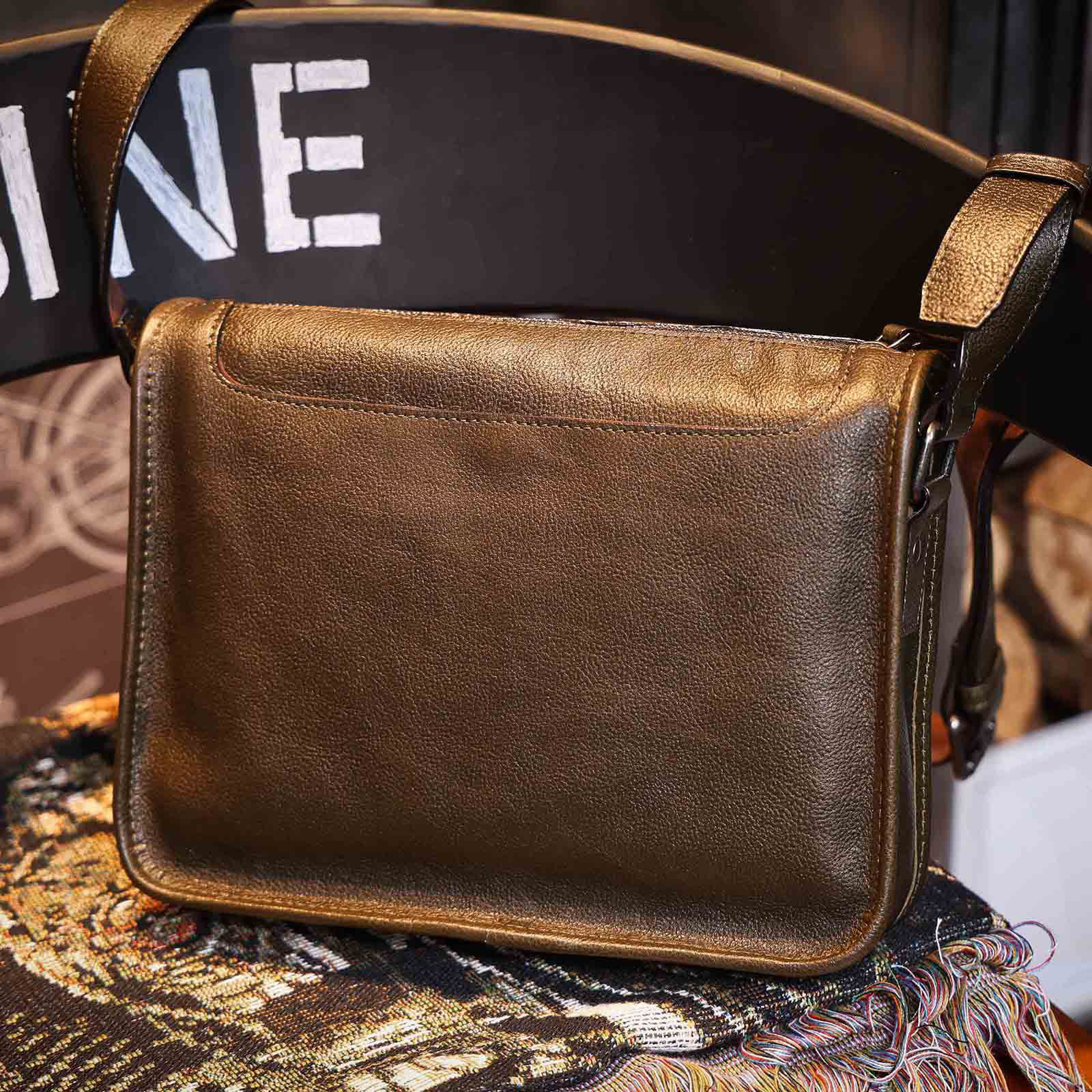 復古手工原創植鞣皮簡約郵差包2615號