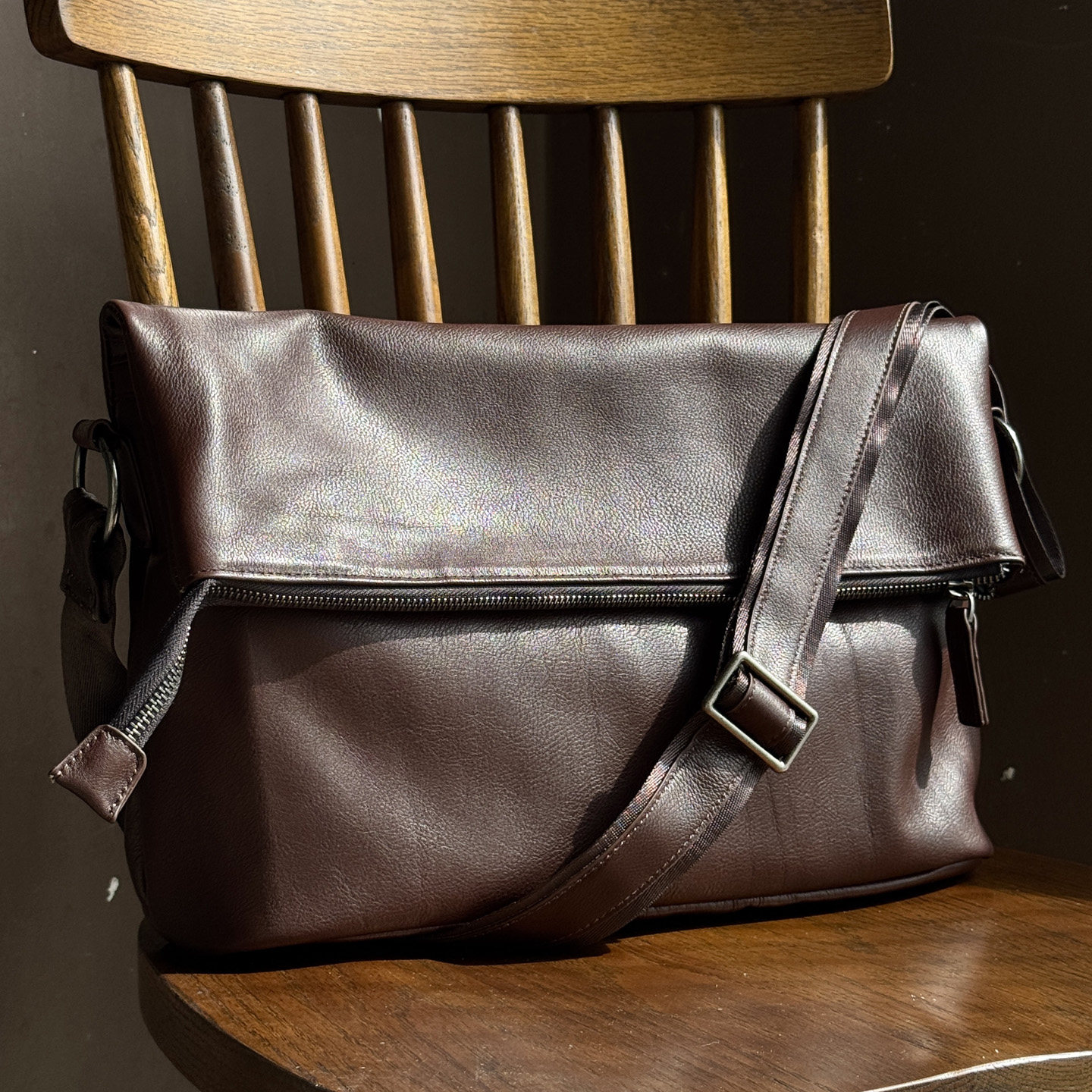 DEEPKEE頭層牛皮大容量單肩包7305號