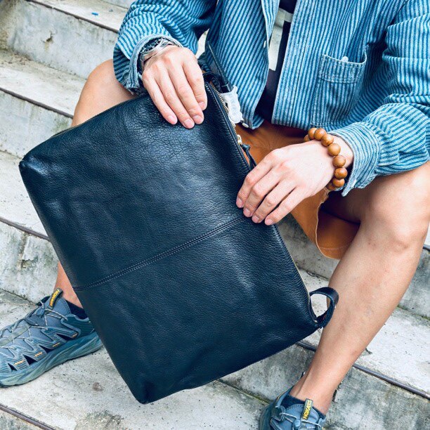 DEEPKEE復古軟牛皮大容量斜背包71616號