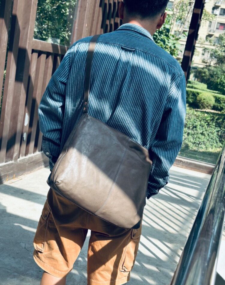 DEEPKEE復古軟牛皮大容量斜背包71616號