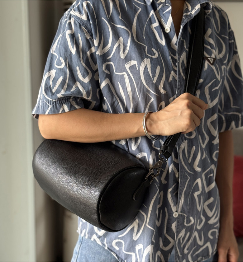 DEEPKEE男女款時尚枕頭包221號