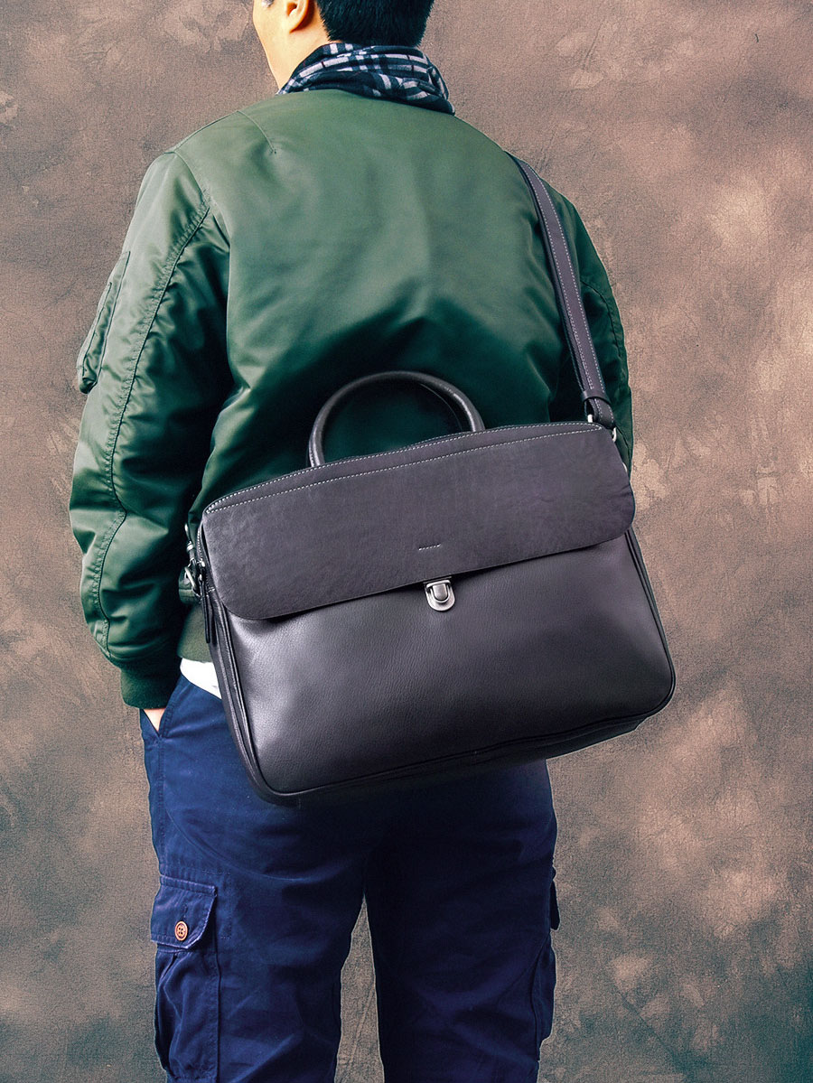 男士真皮多隔層手提包2412號