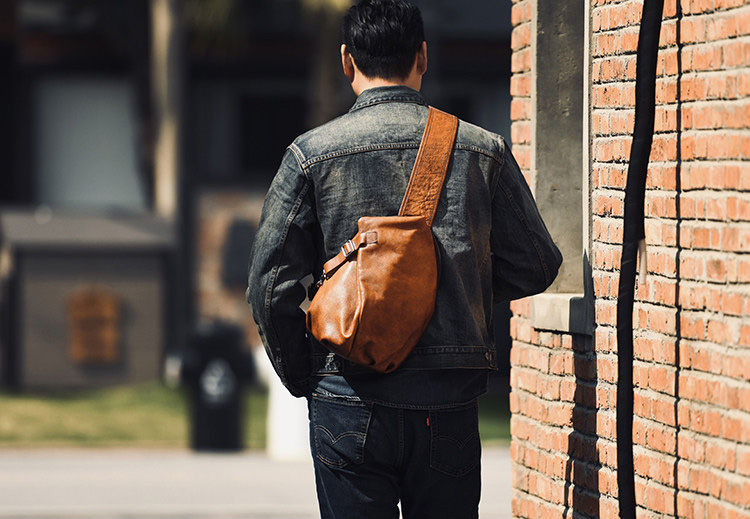 DEEPKEE休閒男士真皮胸包6756號