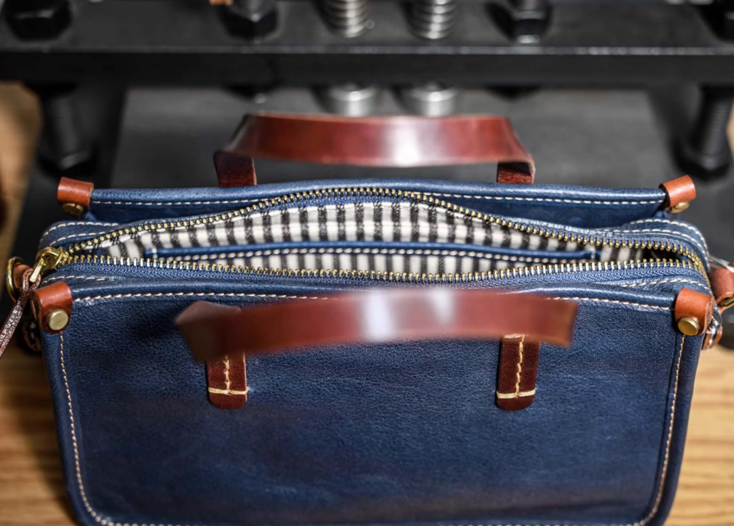 DEEPKEE original nubuck handmade full-grain genuine leather cowhide bag 復古包款 小眾軟皮手工包 真皮小方包 0727 號