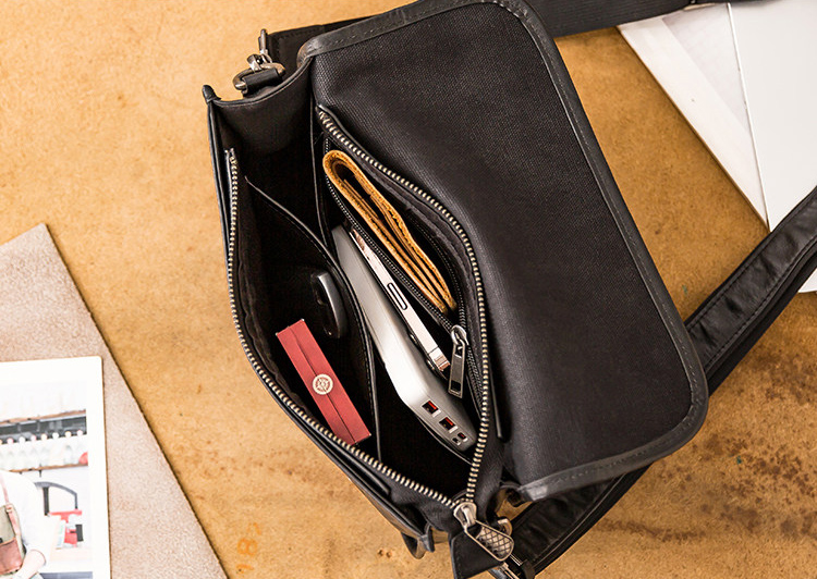 香港狄記皮具 狄記 原創真皮手工 ins郵差包 ins風格包包 頭層牛皮包包 皮革 原創手工真皮 皮件 DEEPKEE 復古真皮手工包