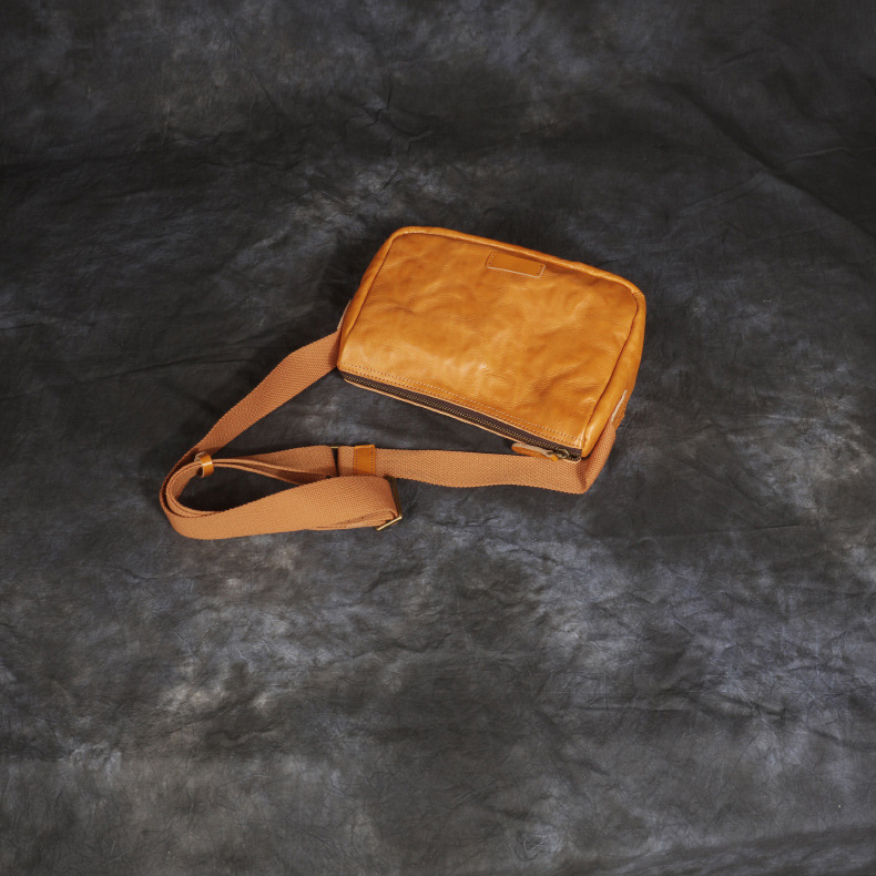 香港狄記皮具 狄記 原創真皮手工 ins郵差包 ins風格包包 頭層牛皮包包 皮革 原創手工真皮 皮件 DEEPKEE 復古真皮手工包