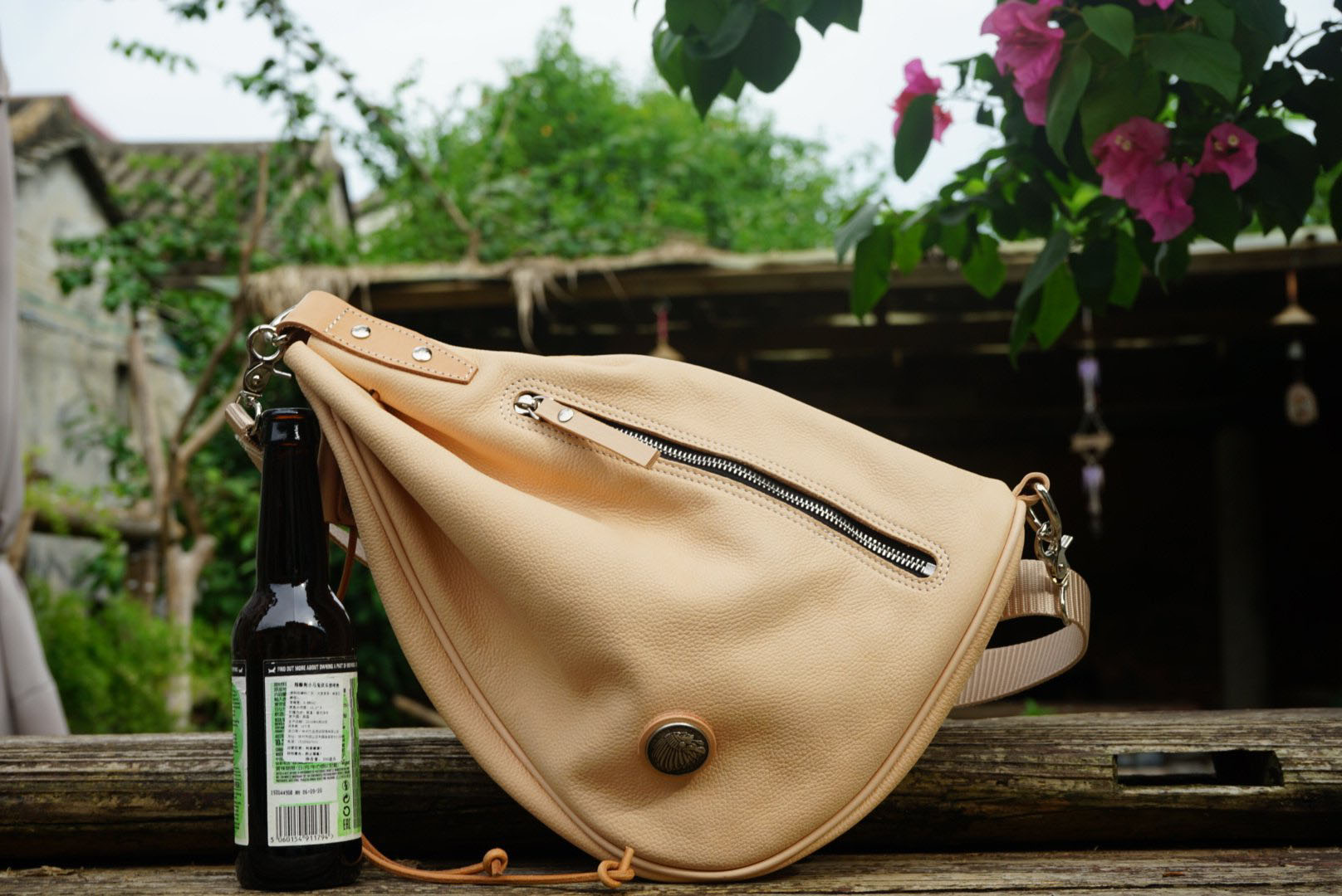 香港狄記皮具 狄記 原創真皮手工 ins郵差包 ins風格包包 頭層牛皮包包 皮革 原創手工真皮 皮件 DEEPKEE 復古真皮手工包