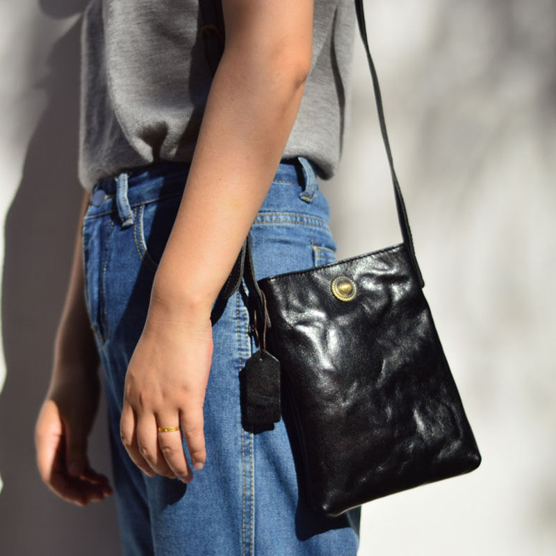 DEEPKEE 頭層牛皮迷你小包包 軟皮手機包 128 號