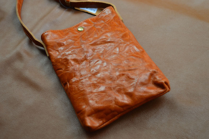 香港狄記皮具 狄記 原創真皮手工 ins郵差包 ins風格包包 頭層牛皮包包 皮革 原創手工真皮 皮件 DEEPKEE 復古真皮手工包