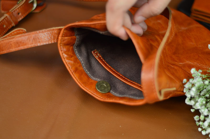 香港狄記皮具 狄記 原創真皮手工 ins郵差包 ins風格包包 頭層牛皮包包 皮革 原創手工真皮 皮件 DEEPKEE 復古真皮手工包