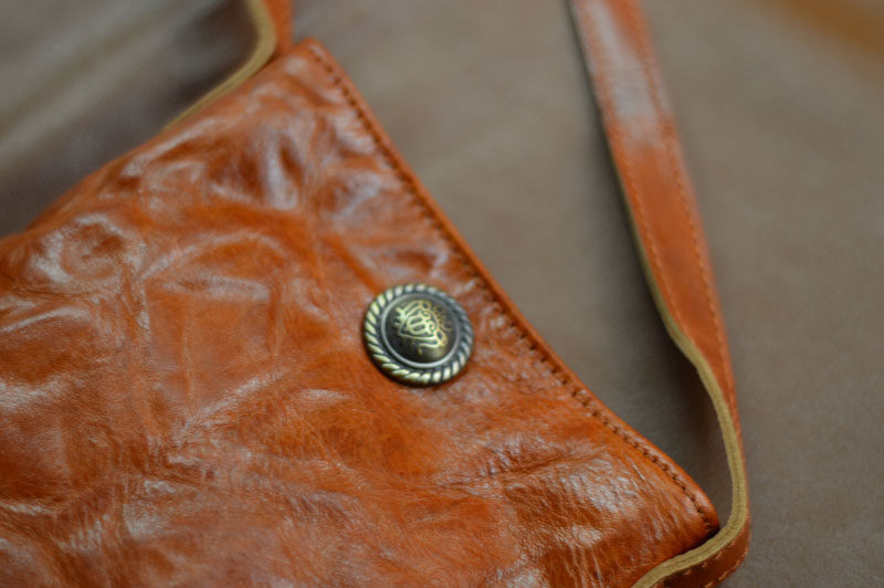 香港狄記皮具 狄記 原創真皮手工 ins郵差包 ins風格包包 頭層牛皮包包 皮革 原創手工真皮 皮件 DEEPKEE 復古真皮手工包