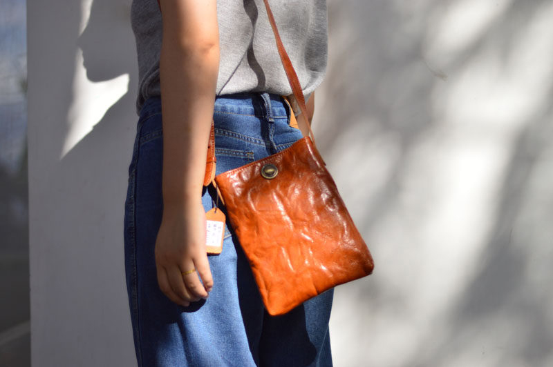 香港狄記皮具 狄記 原創真皮手工 ins郵差包 ins風格包包 頭層牛皮包包 皮革 原創手工真皮 皮件 DEEPKEE 復古真皮手工包