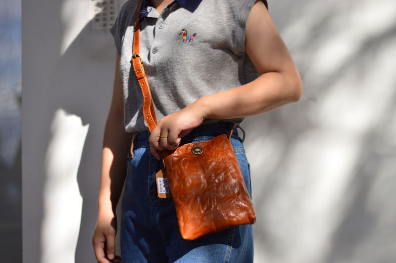 香港狄記皮具 狄記 原創真皮手工 ins郵差包 ins風格包包 頭層牛皮包包 皮革 原創手工真皮 皮件 DEEPKEE 復古真皮手工包