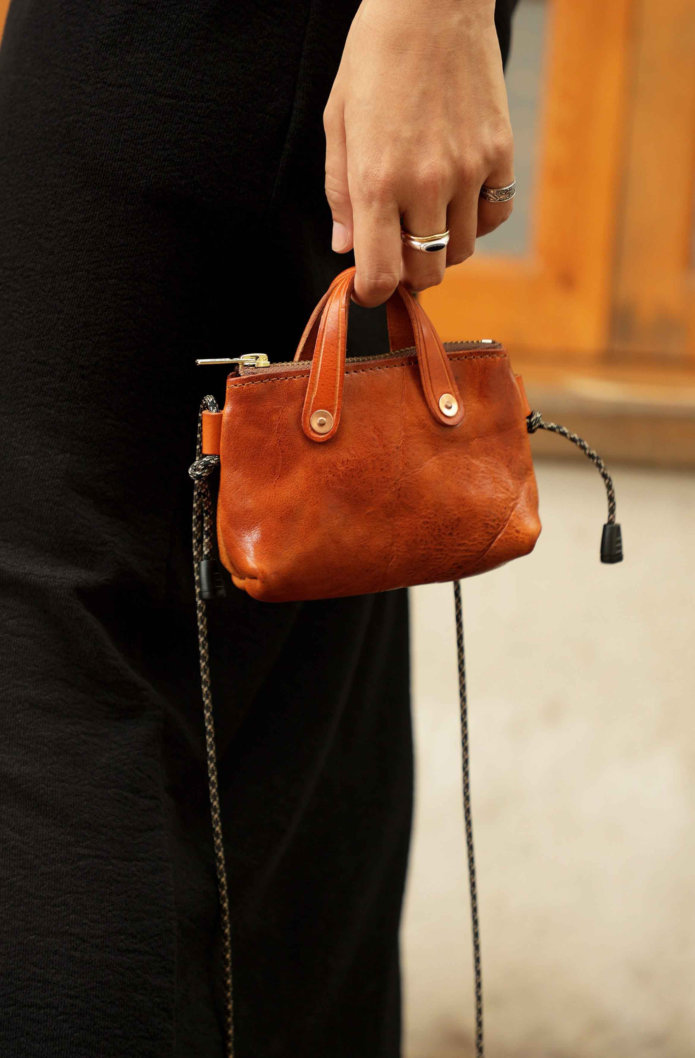 香港狄記皮具 狄記 原創真皮手工 ins郵差包 ins風格包包 頭層牛皮包包 皮革 原創手工真皮 皮件 DEEPKEE 復古真皮手工包