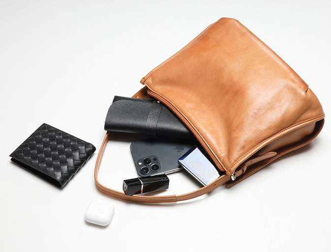 香港狄記皮具 狄記 原創真皮手工 ins郵差包 ins風格包包 頭層牛皮包包 皮革 原創手工真皮 皮件 DEEPKEE 復古真皮手工包