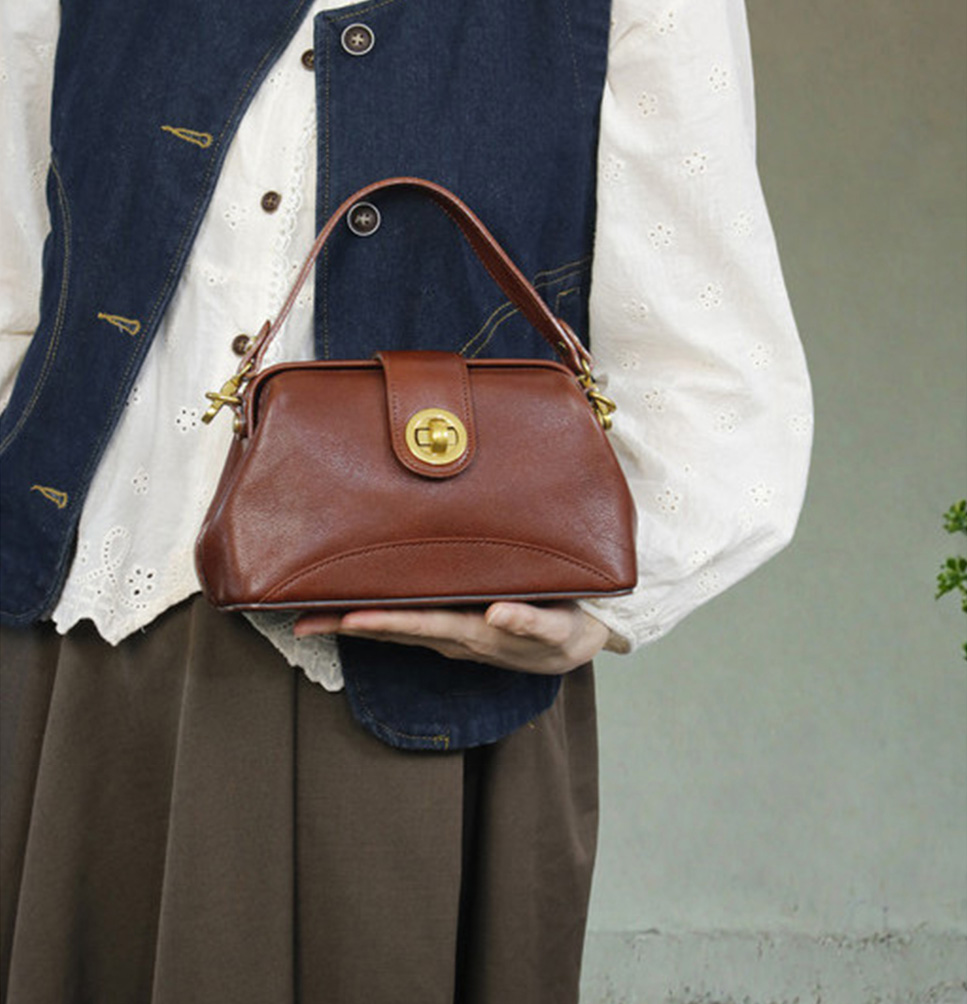 香港狄記皮具 狄記 原創真皮手工 ins郵差包 ins風格包包 頭層牛皮包包 皮革 原創手工真皮 皮件 DEEPKEE 復古真皮手工包