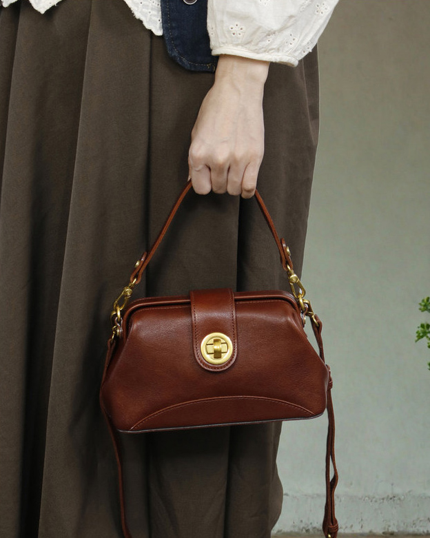 香港狄記皮具 狄記 原創真皮手工 ins郵差包 ins風格包包 頭層牛皮包包 皮革 原創手工真皮 皮件 DEEPKEE 復古真皮手工包