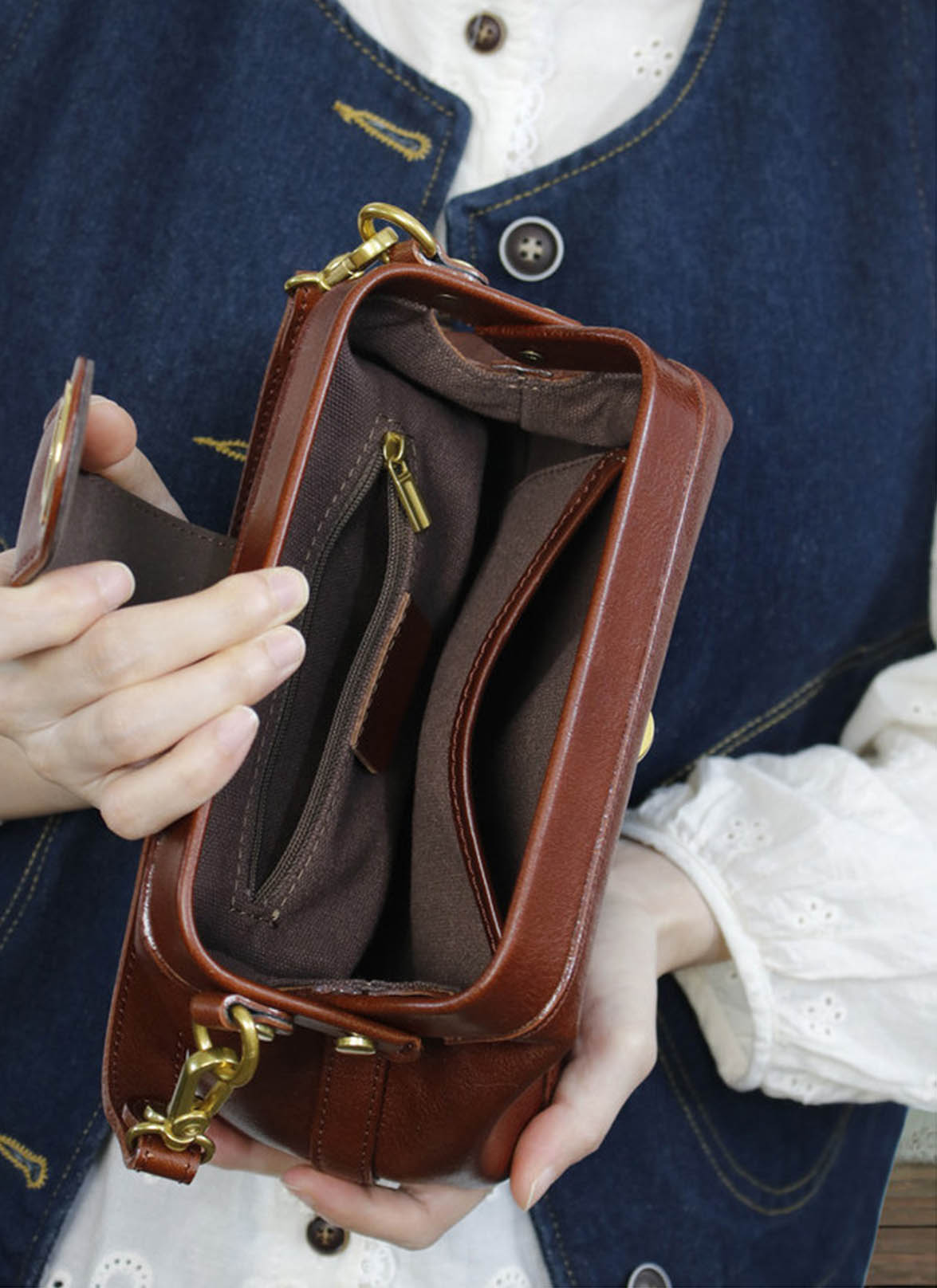 香港狄記皮具 狄記 原創真皮手工 ins郵差包 ins風格包包 頭層牛皮包包 皮革 原創手工真皮 皮件 DEEPKEE 復古真皮手工包