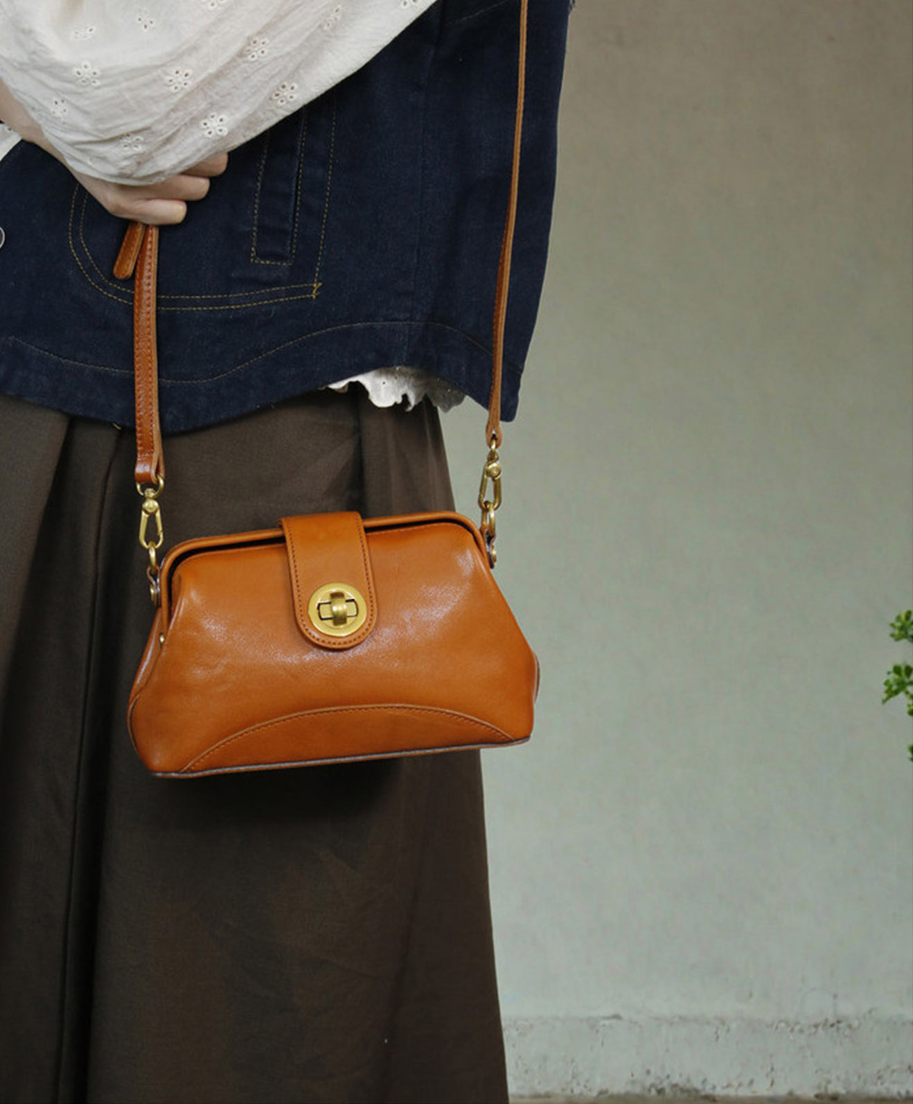 香港狄記皮具 狄記 原創真皮手工 ins郵差包 ins風格包包 頭層牛皮包包 皮革 原創手工真皮 皮件 DEEPKEE 復古真皮手工包