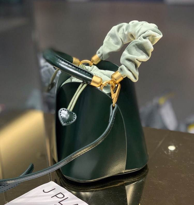 DEEPKEE original nubuck handmade full-grain genuine leather cowhide bag 牛皮花瓣包水桶包花朵包 160 號