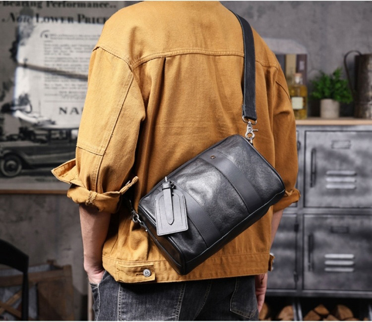 香港狄記皮具 狄記 原創真皮手工 ins郵差包 ins風格包包 頭層牛皮包包 皮革 原創手工真皮 皮件 頭層牛皮肩背圓筒包男包【LB1197】喜番屋