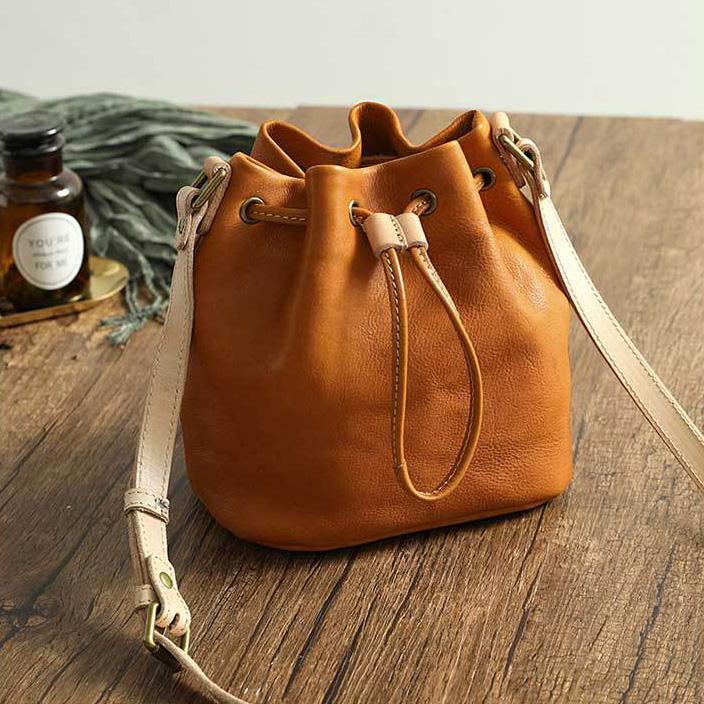 DEEPKEE 真皮水桶復古女包手工植鞣皮束口單肩斜挎包 21030 號