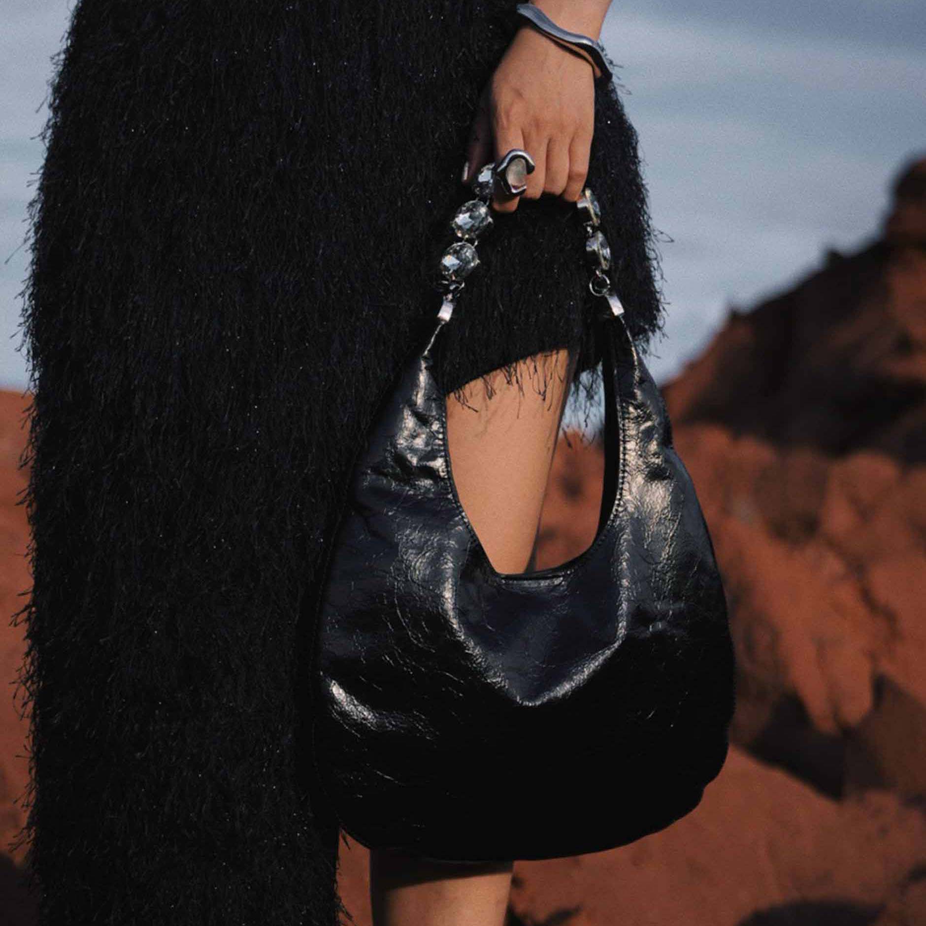 DEEPKEE-鑲鑽鏈條腋下包 2203號