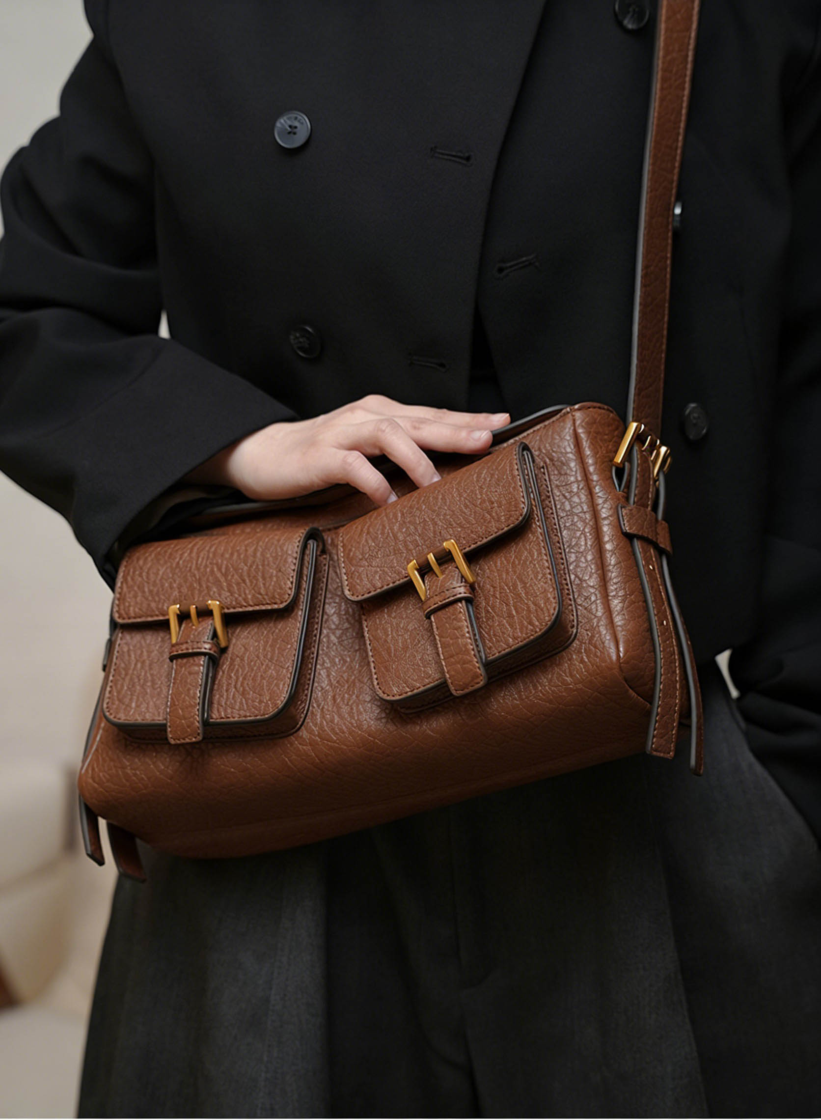 香港狄記皮具 狄記 原創真皮手工 ins郵差包 ins風格包包 頭層牛皮包包 皮革 原創手工真皮 皮件 DEEPKEE 復古真皮手工包