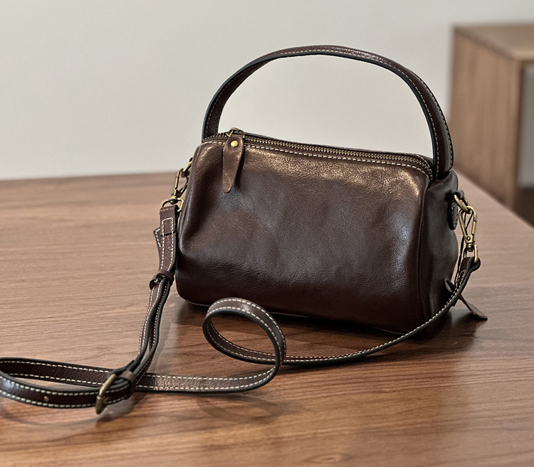 香港狄記皮具 狄記 原創真皮手工 ins郵差包 ins風格包包 頭層牛皮包包 皮革 原創手工真皮 皮件 DEEPKEE 復古真皮手工包