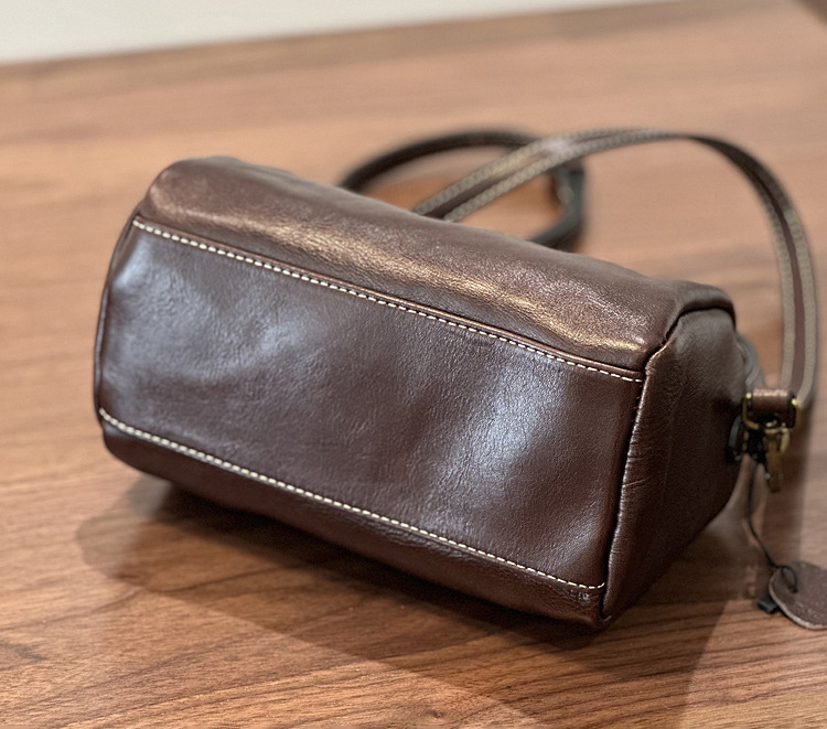 香港狄記皮具 狄記 原創真皮手工 ins郵差包 ins風格包包 頭層牛皮包包 皮革 原創手工真皮 皮件 DEEPKEE 復古真皮手工包