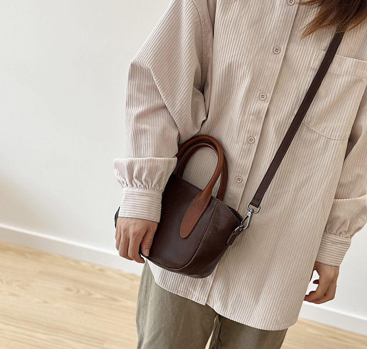 香港狄記皮具 狄記 原創真皮手工 ins郵差包 ins風格包包 頭層牛皮包包 皮革 原創手工真皮 皮件 DEEPKEE 復古真皮手工包