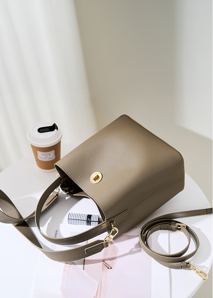 DEEPKEE original nubuck handmade full-grain genuine leather cowhide bag 新款水桶包真皮女包大容量單肩斜挎手提包 2503 號