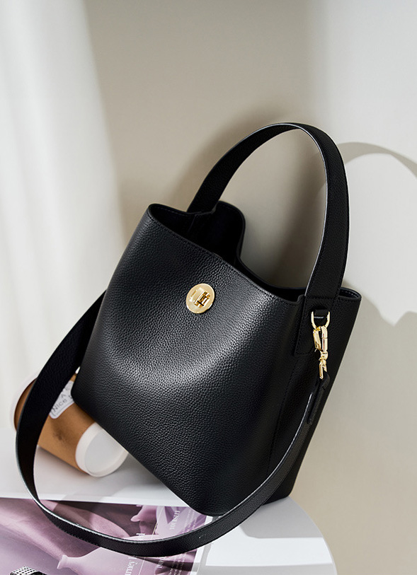 DEEPKEE original nubuck handmade full-grain genuine leather cowhide bag 新款水桶包真皮女包大容量單肩斜挎手提包 2503 號