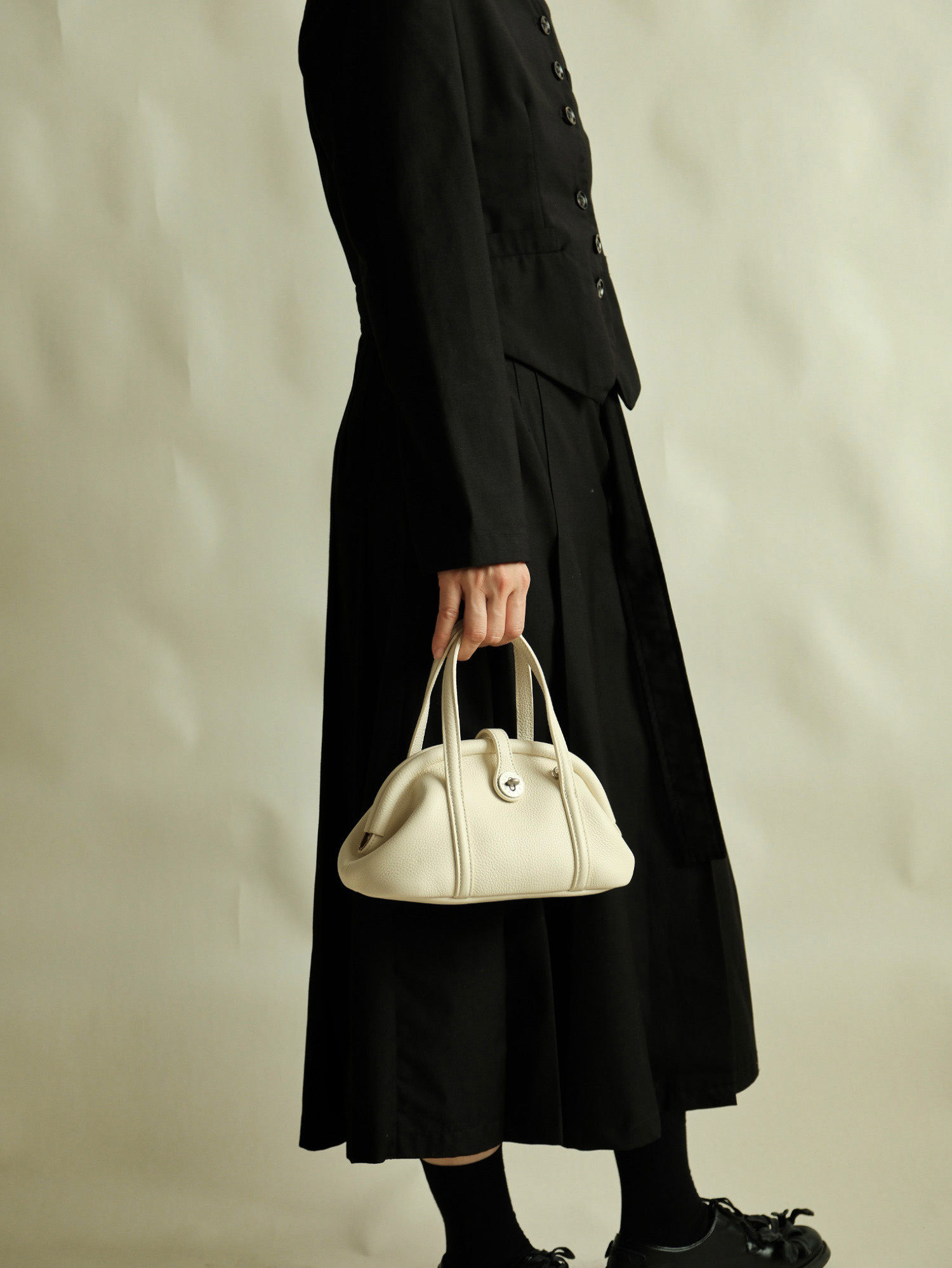 香港狄記皮具 狄記 原創真皮手工 ins郵差包 ins風格包包 頭層牛皮包包 皮革 原創手工真皮 皮件 DEEPKEE 復古真皮手工包