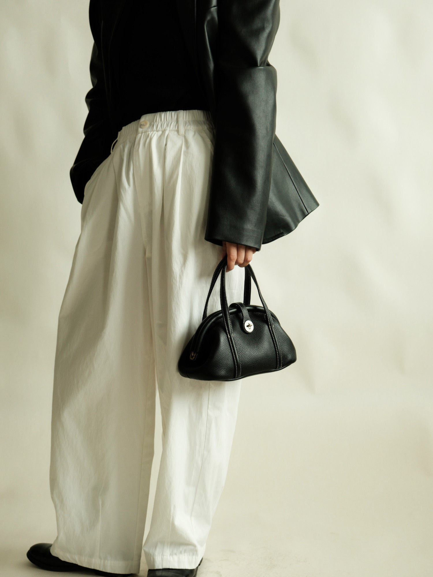 香港狄記皮具 狄記 原創真皮手工 ins郵差包 ins風格包包 頭層牛皮包包 皮革 原創手工真皮 皮件 DEEPKEE 復古真皮手工包