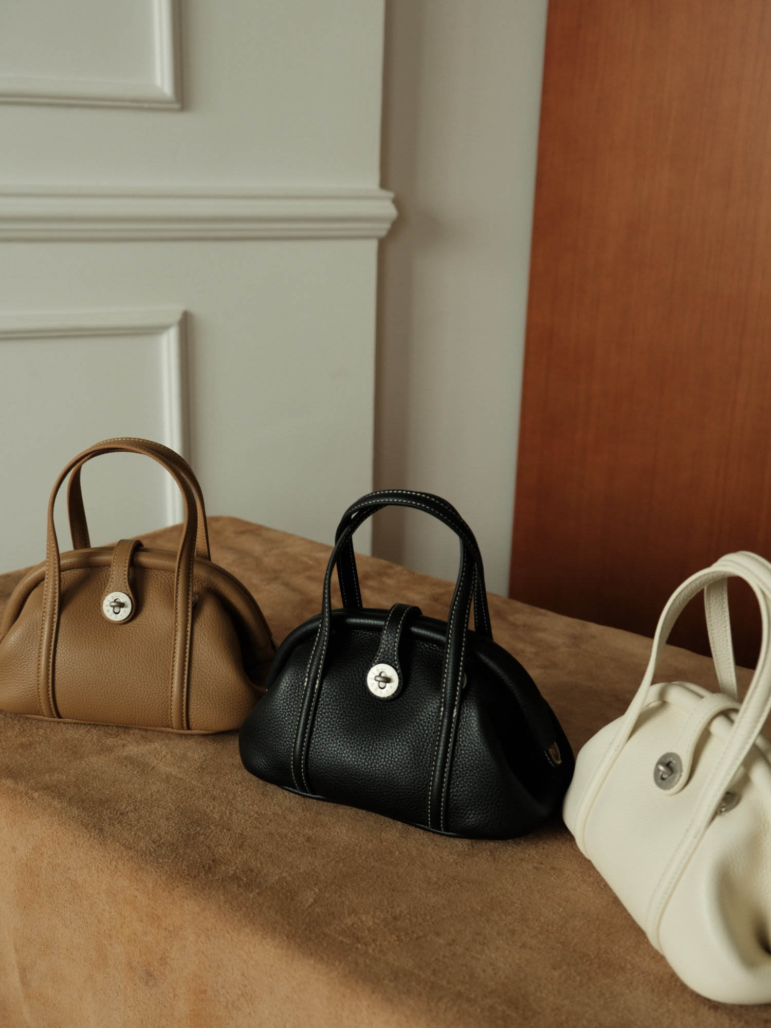 香港狄記皮具 狄記 原創真皮手工 ins郵差包 ins風格包包 頭層牛皮包包 皮革 原創手工真皮 皮件 DEEPKEE 復古真皮手工包