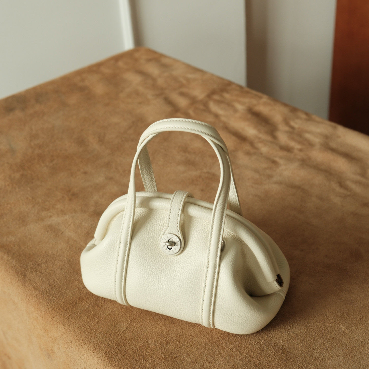 香港狄記皮具 狄記 原創真皮手工 ins郵差包 ins風格包包 頭層牛皮包包 皮革 原創手工真皮 皮件 DEEPKEE 復古真皮手工包