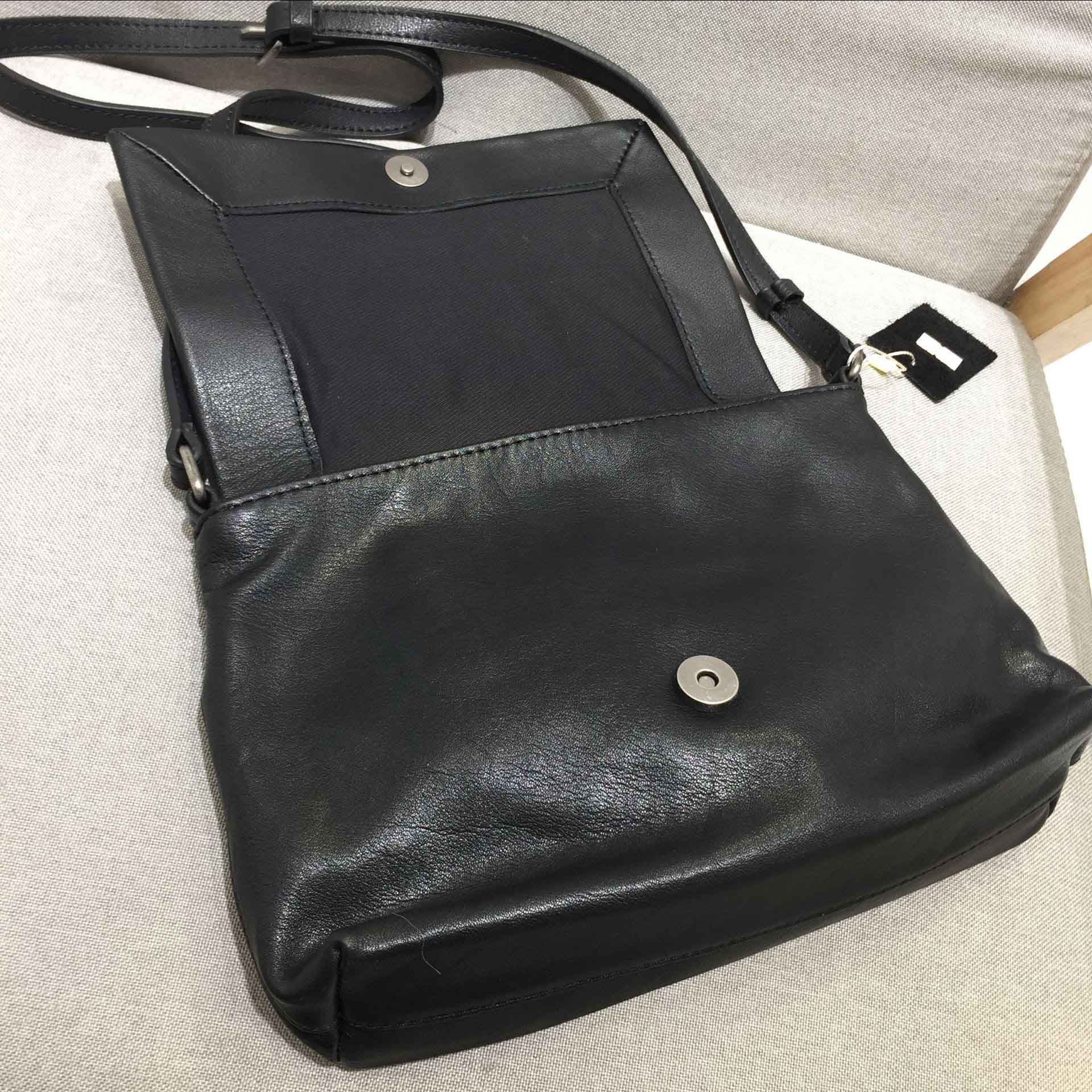 香港狄記皮具 狄記 原創真皮手工 ins郵差包 ins風格包包 頭層牛皮包包 皮革 原創手工真皮 皮件 DEEPKEE 復古真皮手工包