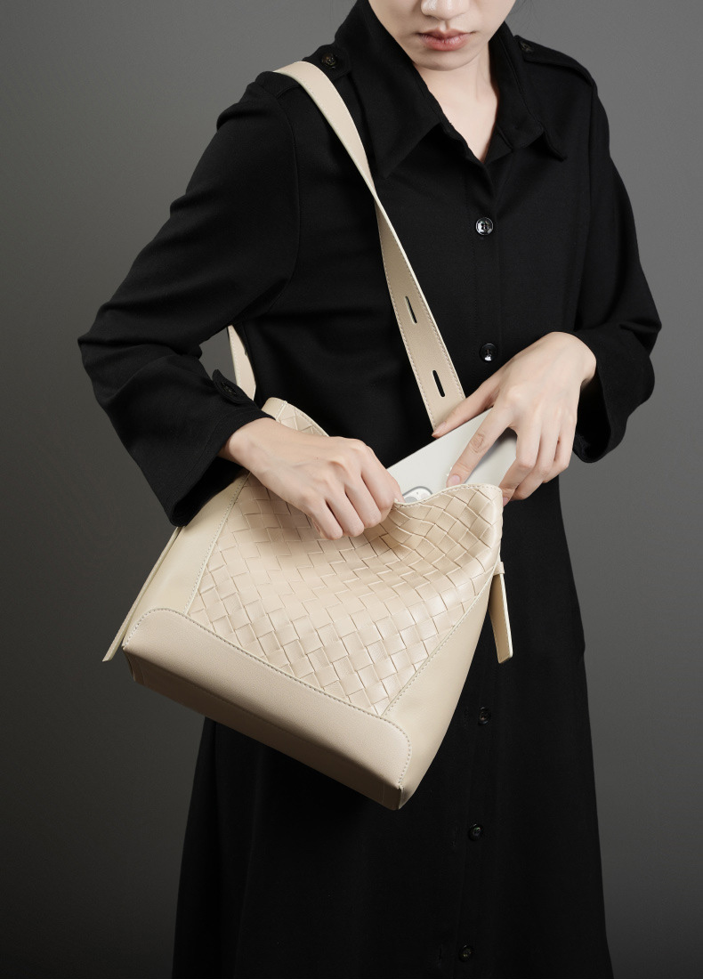 DEEPKEE original nubuck handmade full-grain genuine leather cowhide bag 牛皮手工編織大容量時尚單肩斜挎女包 2807 號