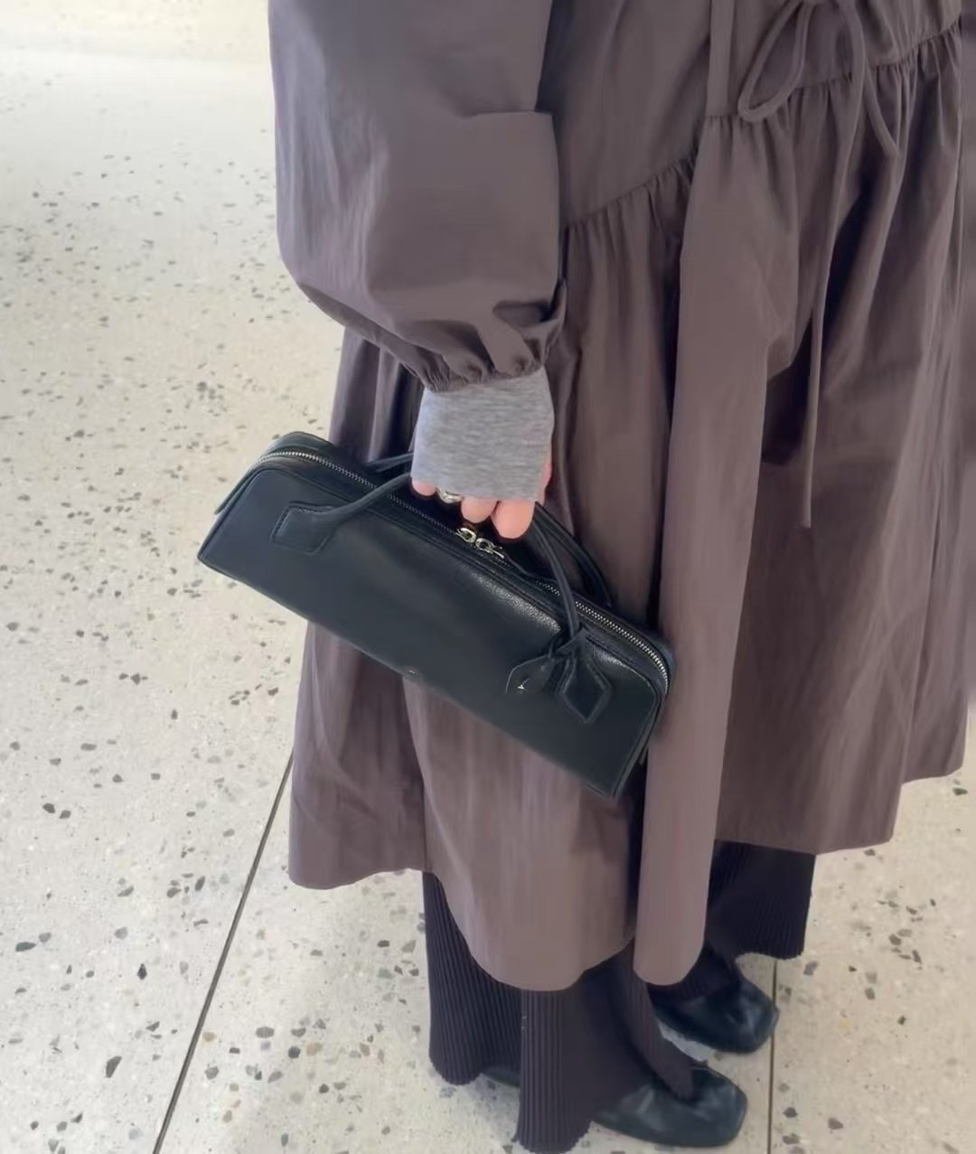 香港狄記皮具 狄記 原創真皮手工 ins郵差包 ins風格包包 頭層牛皮包包 皮革 原創手工真皮 皮件 DEEPKEE 復古真皮手工包