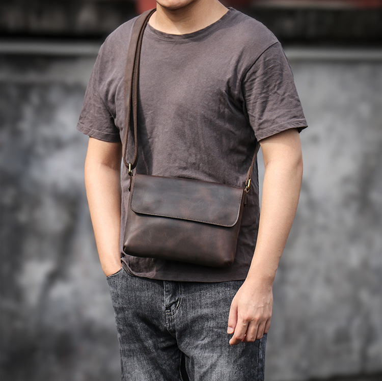 香港狄記皮具 狄記 原創真皮手工 ins郵差包 ins風格包包 頭層牛皮包包 皮革 原創手工真皮 皮件 DEEPKEE 復古真皮手工包