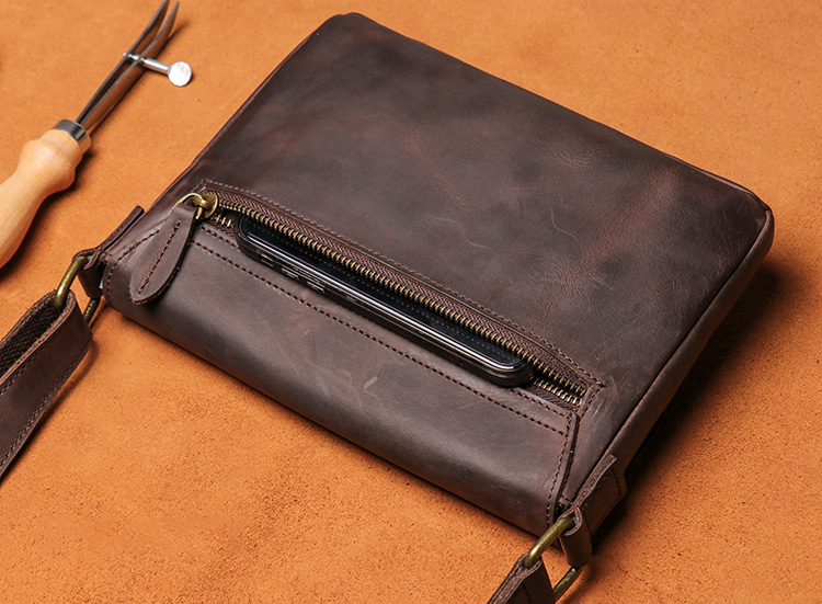 香港狄記皮具 狄記 原創真皮手工 ins郵差包 ins風格包包 頭層牛皮包包 皮革 原創手工真皮 皮件 DEEPKEE 復古真皮手工包