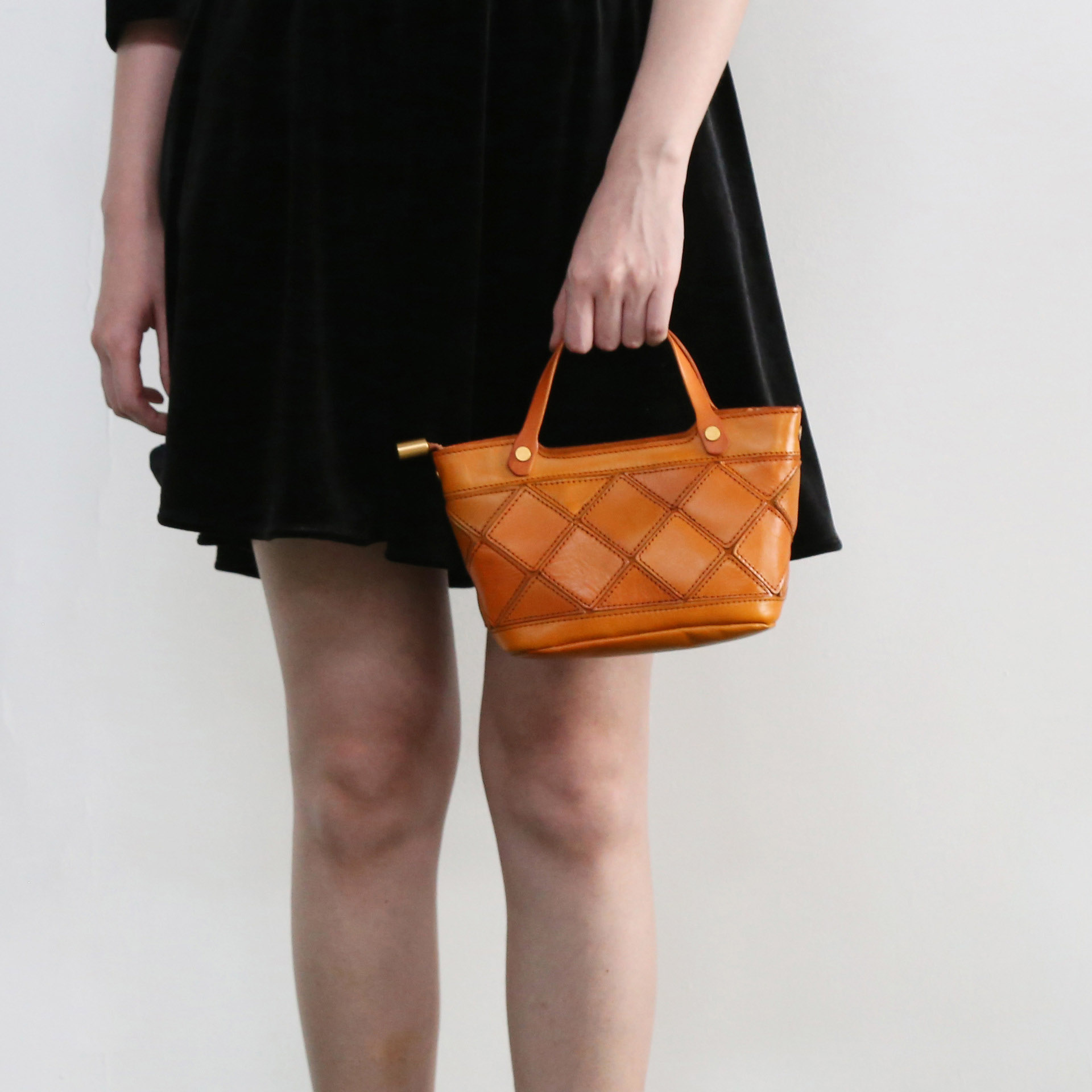 香港狄記皮具 狄記 原創真皮手工 ins郵差包 ins風格包包 頭層牛皮包包 皮革 原創手工真皮 皮件 DEEPKEE 復古真皮手工包