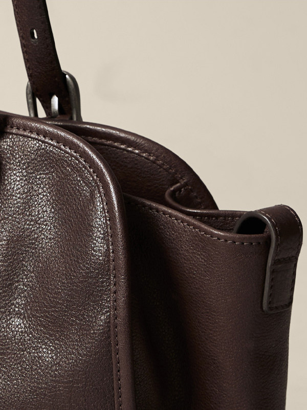 香港狄記皮具 狄記 原創真皮手工 ins郵差包 ins風格包包 頭層牛皮包包 皮革 原創手工真皮 皮件 DEEPKEE 復古真皮手工包